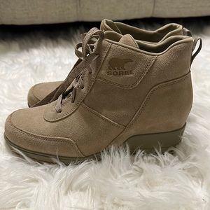 Sorel Tan Evie Sport Lace Up Bootie Waterproof Suede Wedge Ankle Sneaker Boots